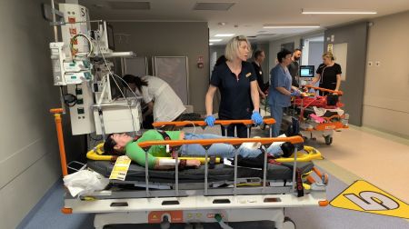 Jēkabpils mediķi trenējas reaģēt ārkārtas situācijās 