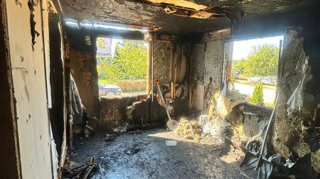 Asares pagastā deg dzīvojamā māja