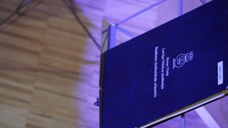 Jēkabpils Tautas namā izskan “Plecu pie pleca. Diriģē jaunie!”