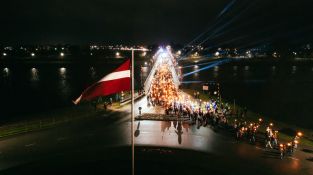 Lāčplēša dienas Lāpu gājiens Jēkabpilī