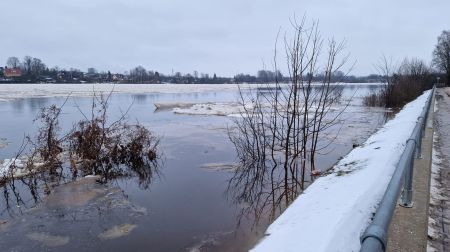 Plūdi Jēkabpilī. 13.01.2023.