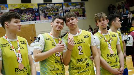 “Jēkabpils lūši” volejbolisti izcīna bronzu Latvijas čempionātā