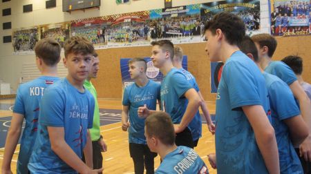 Jēkabpils jaunie volejbolisti kļūst par čempioniem