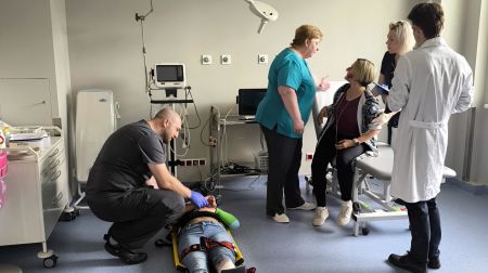 Jēkabpils mediķi trenējas reaģēt ārkārtas situācijās 