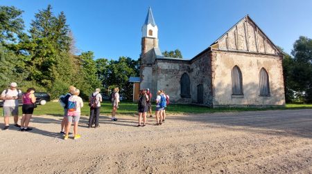 16 dalībnieki dodas ceturtajā Krustpils taku izpētes gājienā