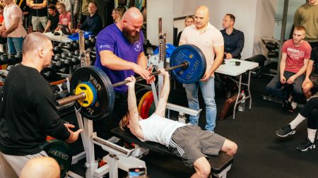 Jēkabpilī aizvadīts iesācēju kauss svaru stieņa spiešanā guļus 