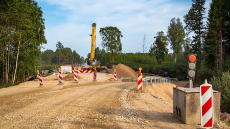 Rubenes un Zasas pagastā turpinās autoceļa pārbūves darbi