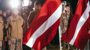 Lāčplēša dienas Lāpu gājiens Jēkabpilī