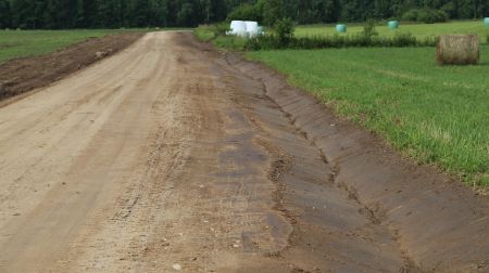 Par 80 tūkstošiem eiro veic apauguma noņemšanu Jēkabpils novada pagastos