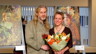 Stacionārā “Gaiļezers” atklāj Mētras Daumes foto izstādi