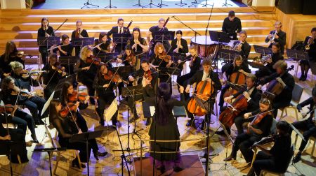 Jēkabpils Tautas namā izskan “Plecu pie pleca. Diriģē jaunie!”