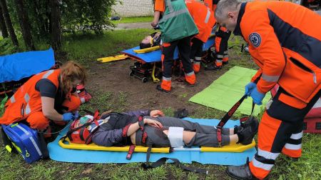 Jēkabpils mediķi trenējas reaģēt ārkārtas situācijās 