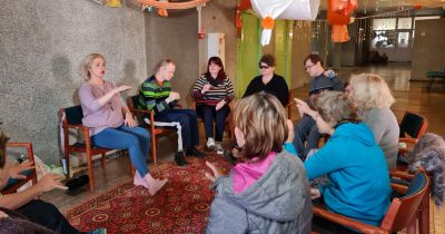 Dejas sēdus &ndash; iespēja senioriem un cilvēkiem ar kustību traucējumiem