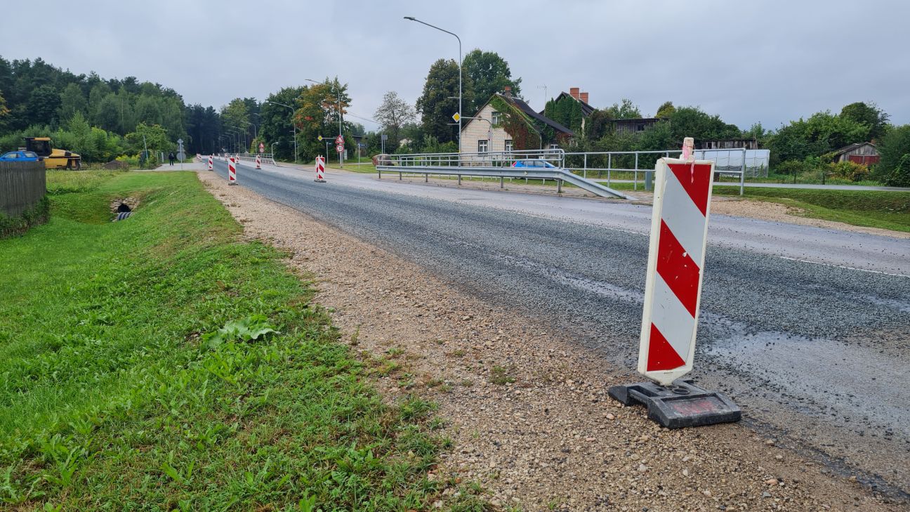 Stacijas ielā Līvānos iesākti remontdarbi