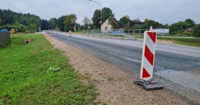 Stacijas ielā Līvānos iesākti remontdarbi