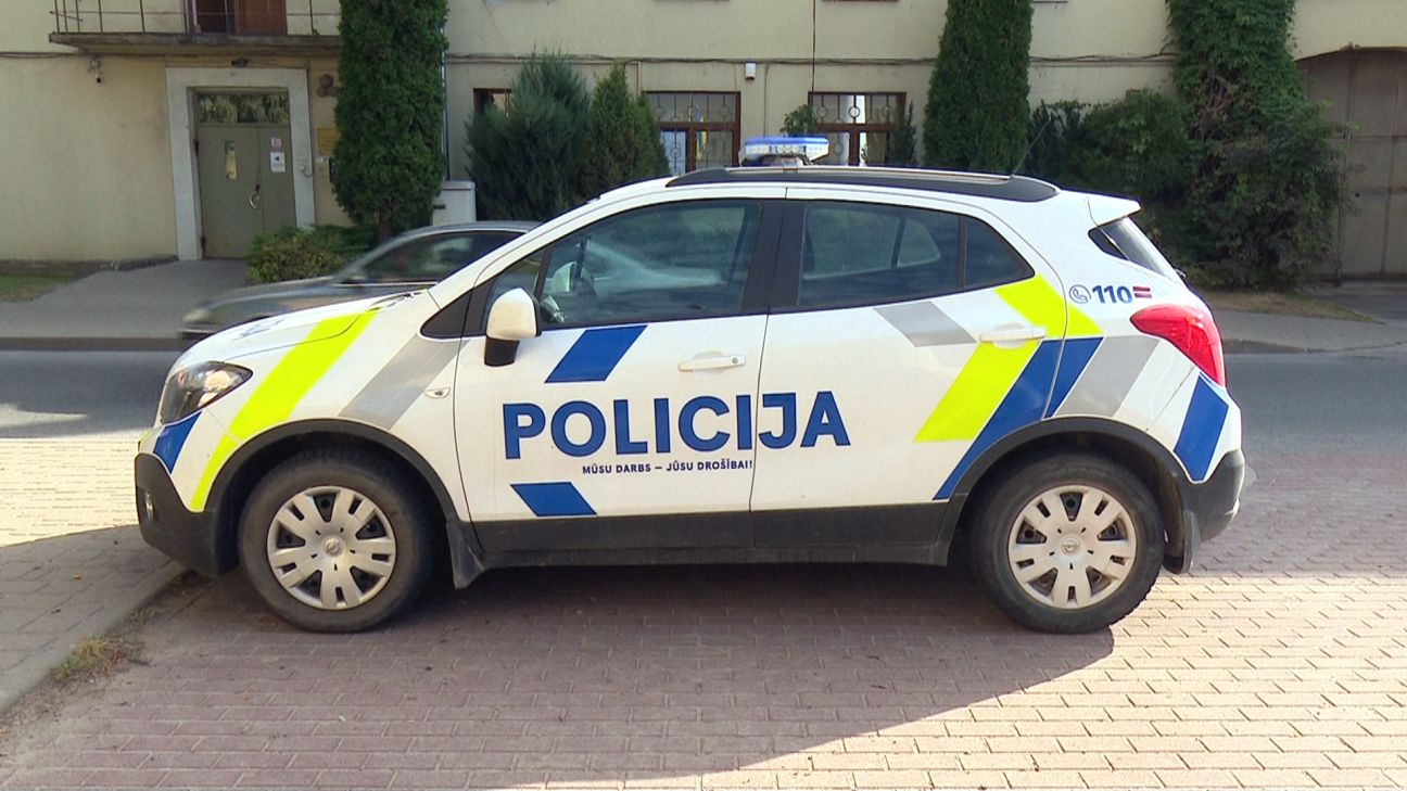 Jēkabpilī iereibis šoferis izraisa avāriju