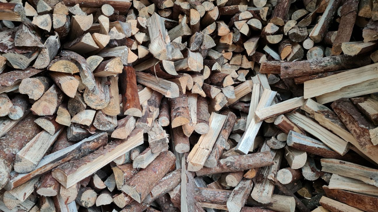 Iedzīvotāji aktīvi piesakās kurināmā atbalsta saņemšanai