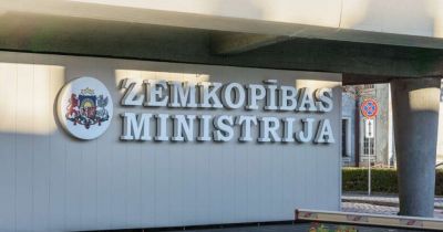 Vāc parakstus par ministriju pārcel&scaron;anu uz reģioniem