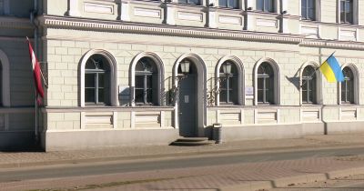 Valsts prezidents izsludina Pa&scaron;valdību likumu