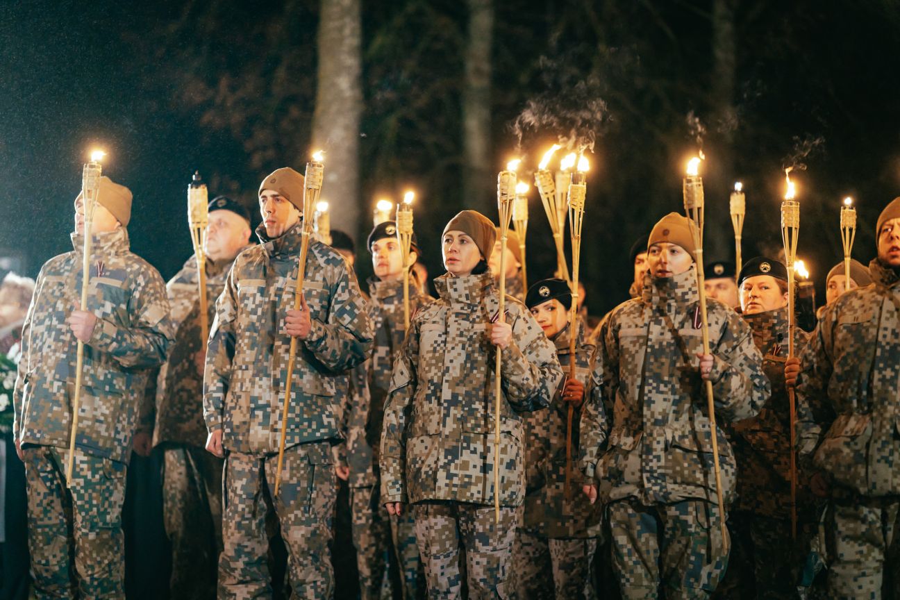 Lāčplēša dienā Jēkabpilī – lāpu gājiens un piemiņas brīdis