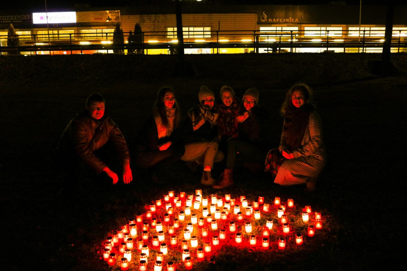 Iedzīvotāji aicināti 18.novembrī nolikt svecītes Kena parkā