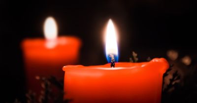 Aizkrauklē aizdegas adventes vainags