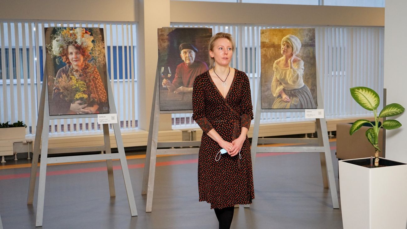 Stacionārā “Gaiļezers” atklāj Mētras Daumes foto izstādi