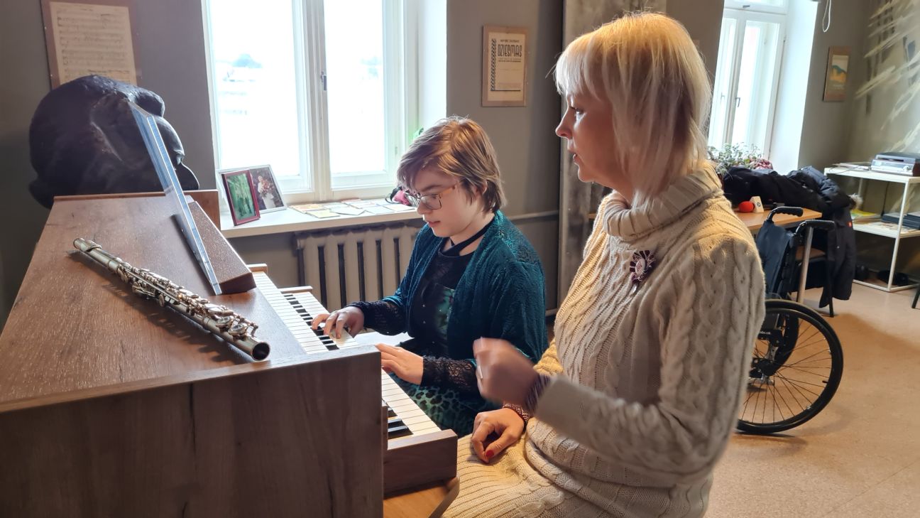 Mūzikā dzimusi draudzība – stāsts par Annu Līgu un Smaidu