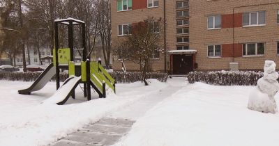 Jēkabpils namu pārvaldē par sniega tīrī&scaron;anu atbild 28 sētnieki