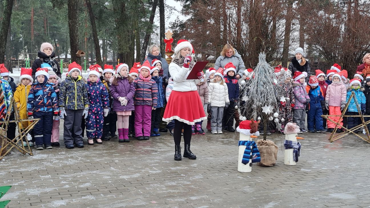 Jēkabpils bērnudārzs “Zvaigznīte” Ziemassvētku noskaņās svin 50 gadu jubileju 