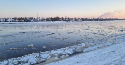 Daugavā pie Jēkabpils ūdens līmenis bez būtiskām izmaiņām, mazākās upēs līmenis krītas