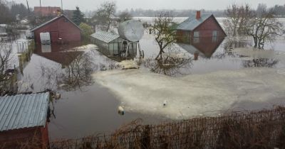 Par plūdu kompensācijām iedzīvotājiem varēs lemt pēc plūdu seku novēr&scaron;anas