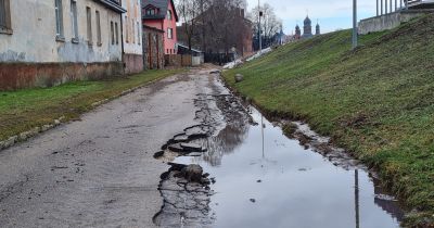 Jēkabpilī un Sakas salā plūdu postījumu dēļ slēgta vai ierobežota satiksme vairākās ielās un ceļos