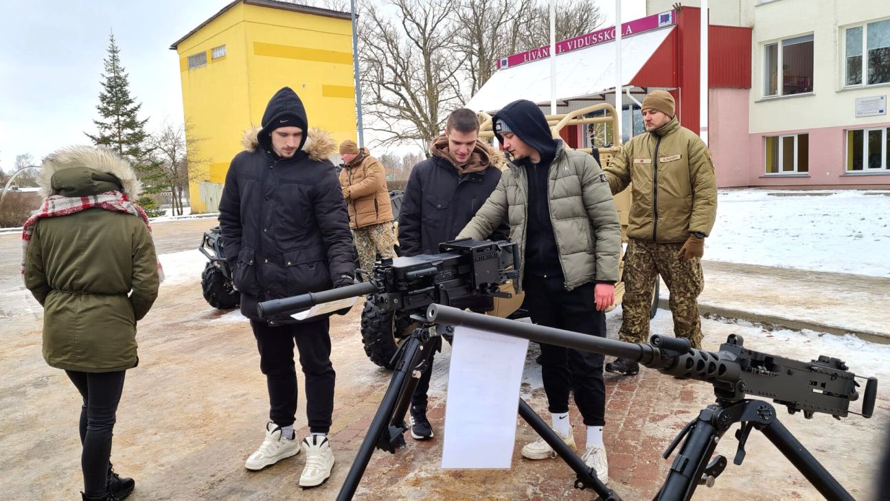 Līvānu jaunietis noorganizē pasākumu “Vienā ierindā”