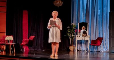 Līvānu amatierteātris ar izrādi &ldquo;Saulespuķēs&rdquo; piedalās Gada izrādes skatē