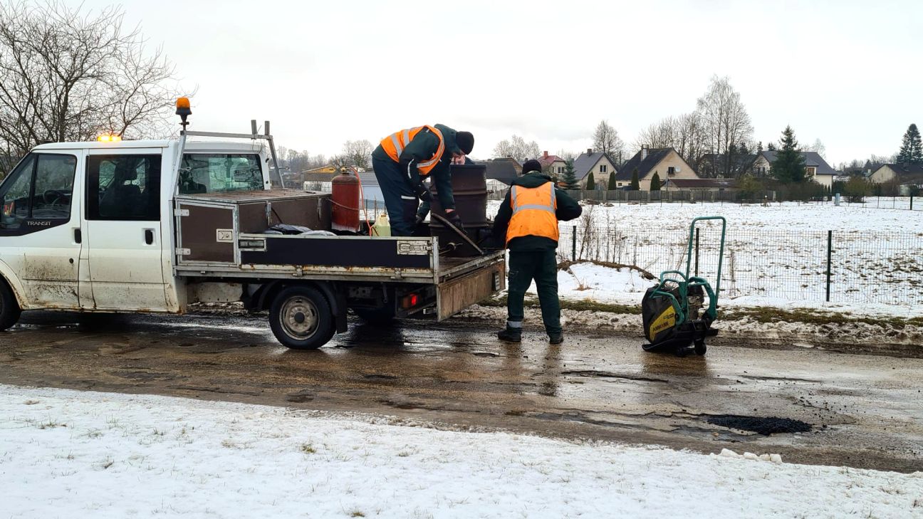 Jēkabpilī labo ielu bedrītes