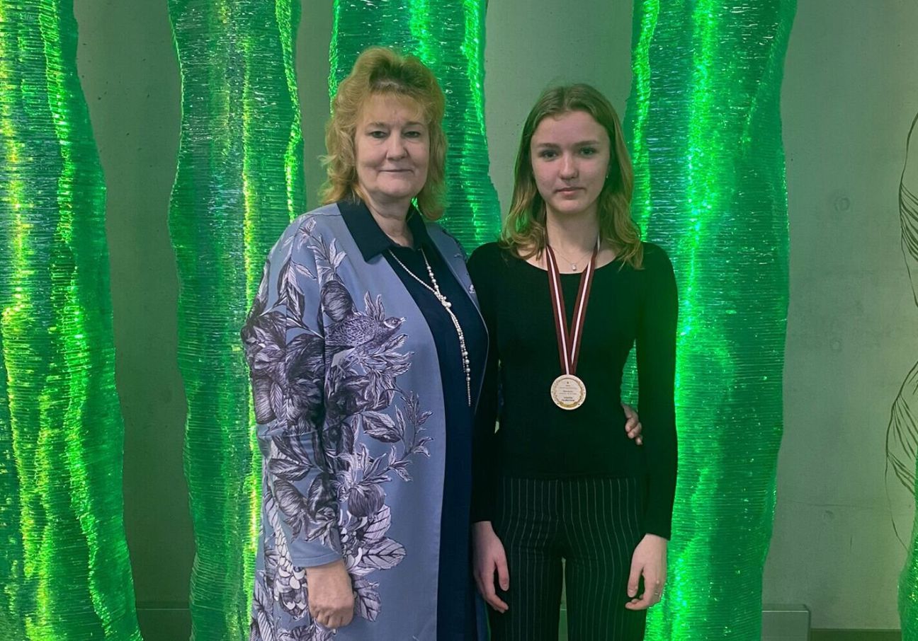 Salas vidusskolas skolniece ieguvusi sudraba medaļu Valsts bioloģijas olimpiādē