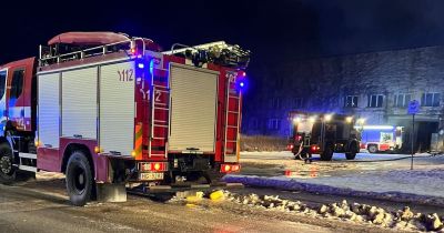 Dzēsts ugunsgrēks biju&scaron;ās Līvānu stikla fabrikas ēkā