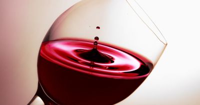 Jēkabpilī kāda bērna māte pieķerta stiprā alkohola reibumā