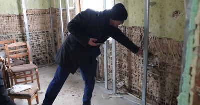 Jēkabpils novada domes pārstāvji apseko vienu no plūdos visvairāk cietu&scaron;ajām mājām