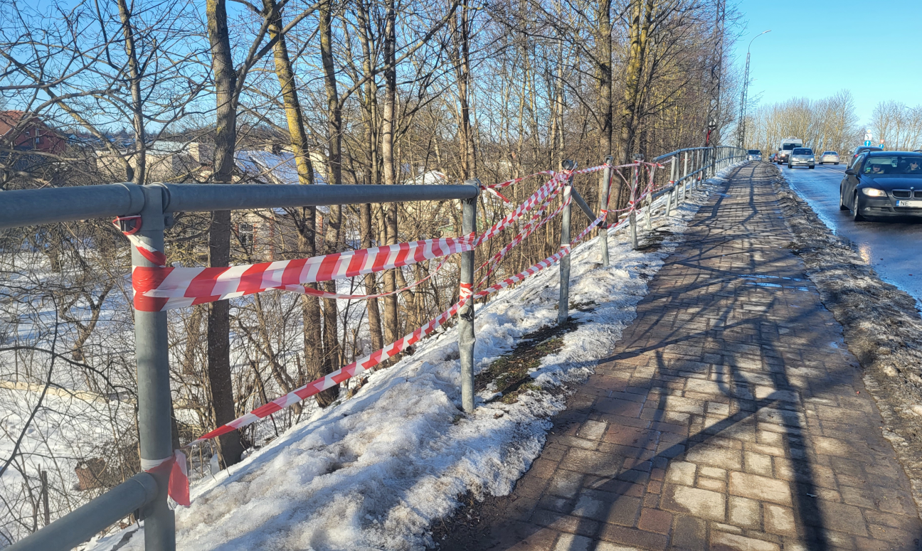 Jēkabpilī avarē automašīna