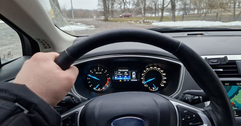 Aptur vairākus auto, kam nav veikta tehniskā apskate