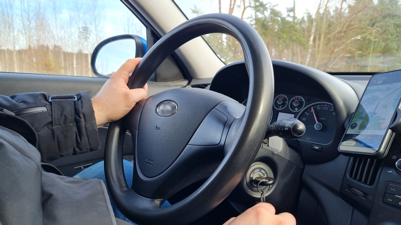 Aknīstes pagastā divu automašīnu sadursmē cietuši trīs cilvēki