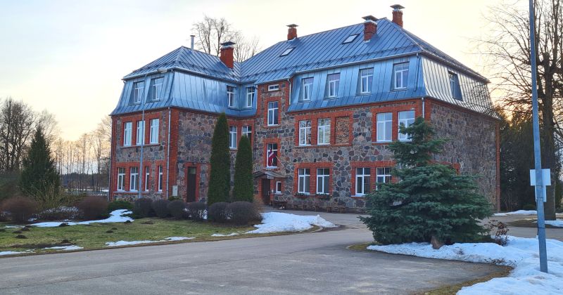 Izglītības un zinātnes ministre uzsver, ka skolu reforma ir neizbēgama