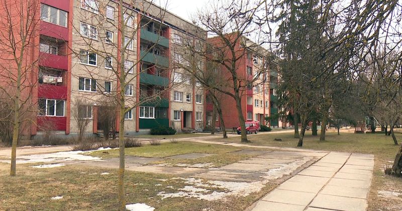 Pa&scaron;valdība atgādina &ndash; māju iek&scaron;pagalmu remontdarbi jāfinansē dzīvokļu īpa&scaron;niekiem