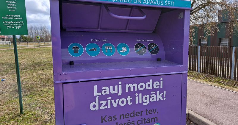 Jēkabpilī uzstāda vēl vienu tekstila &scaron;ķiro&scaron;anas konteineru