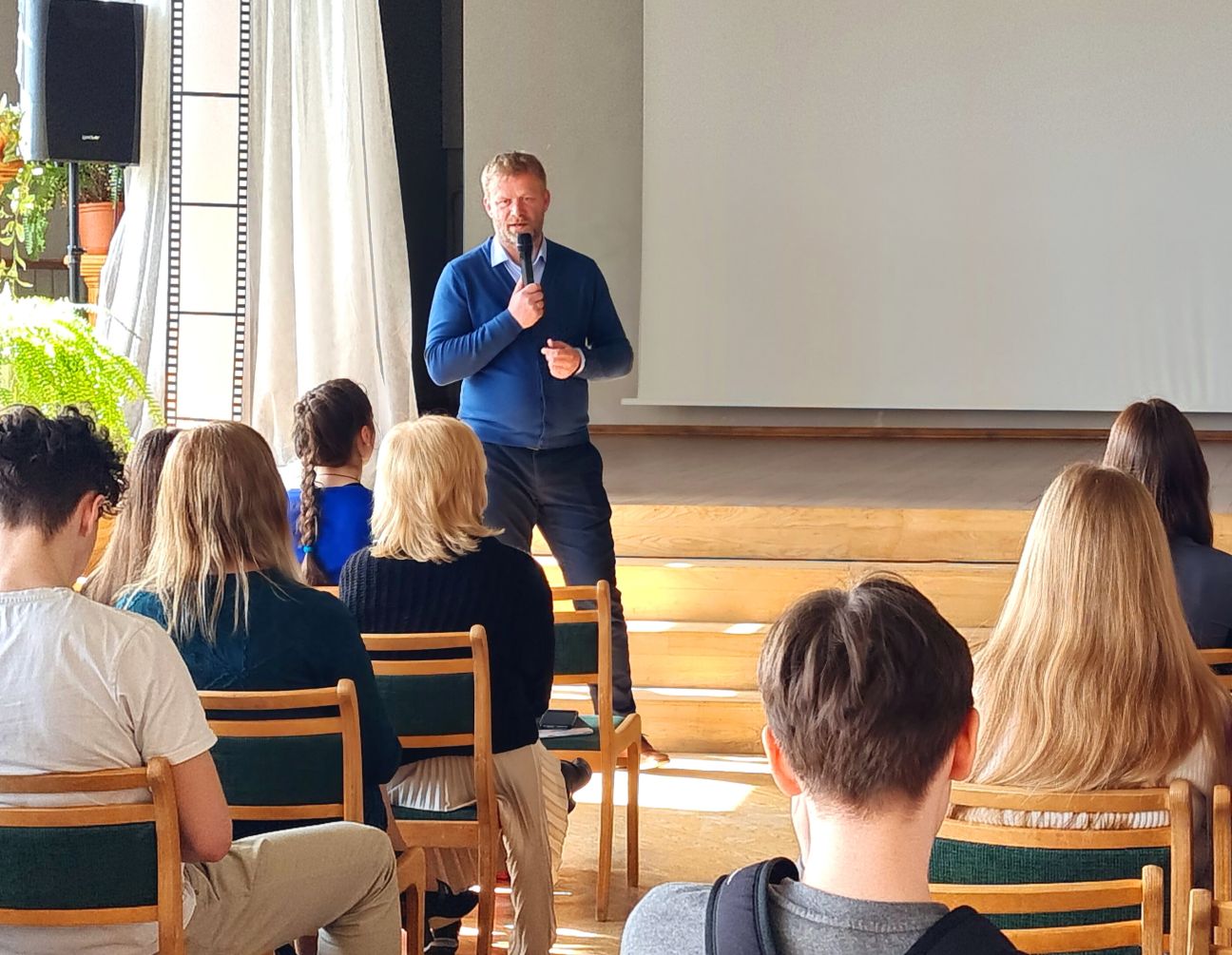 Kļūstiet par Eiropas stāstnieku akcijā „Atpakaļ uz skolu / Atpakaļ uz universitāti 2023”!