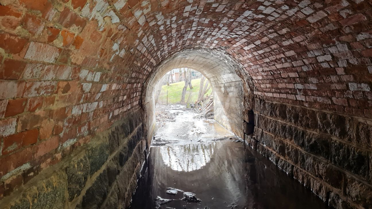 Jēkabpilieši lūdz nenojaukt baronu Korfu laikā būvētu caurteku