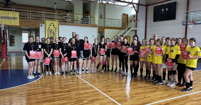 Līvānos noritēju&scaron;as volejbola sacensības vispārizglītojo&scaron;o skolu komandām