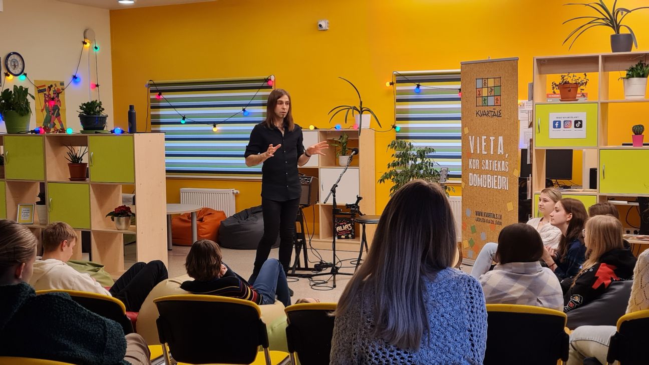 Rihards Saule vada meistarklasi Līvānu jauniešiem